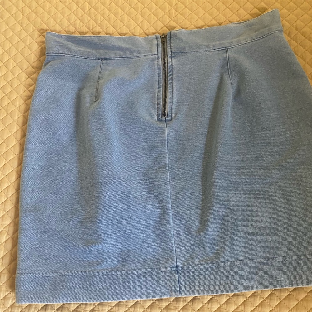 Blue Lace-Up Skirt denim look - Picture 2 of 3